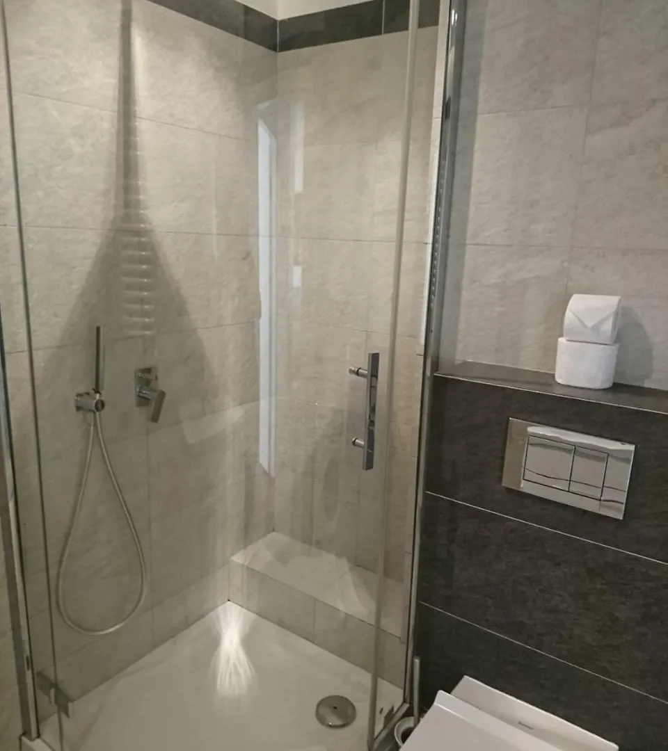 Czarnowiejska 9 9 Apartamenty Miodosytnia Cracóvia 0*,